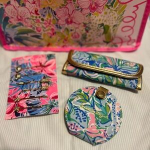 Lilly Pulitzer Floral Beauty Accessories Set